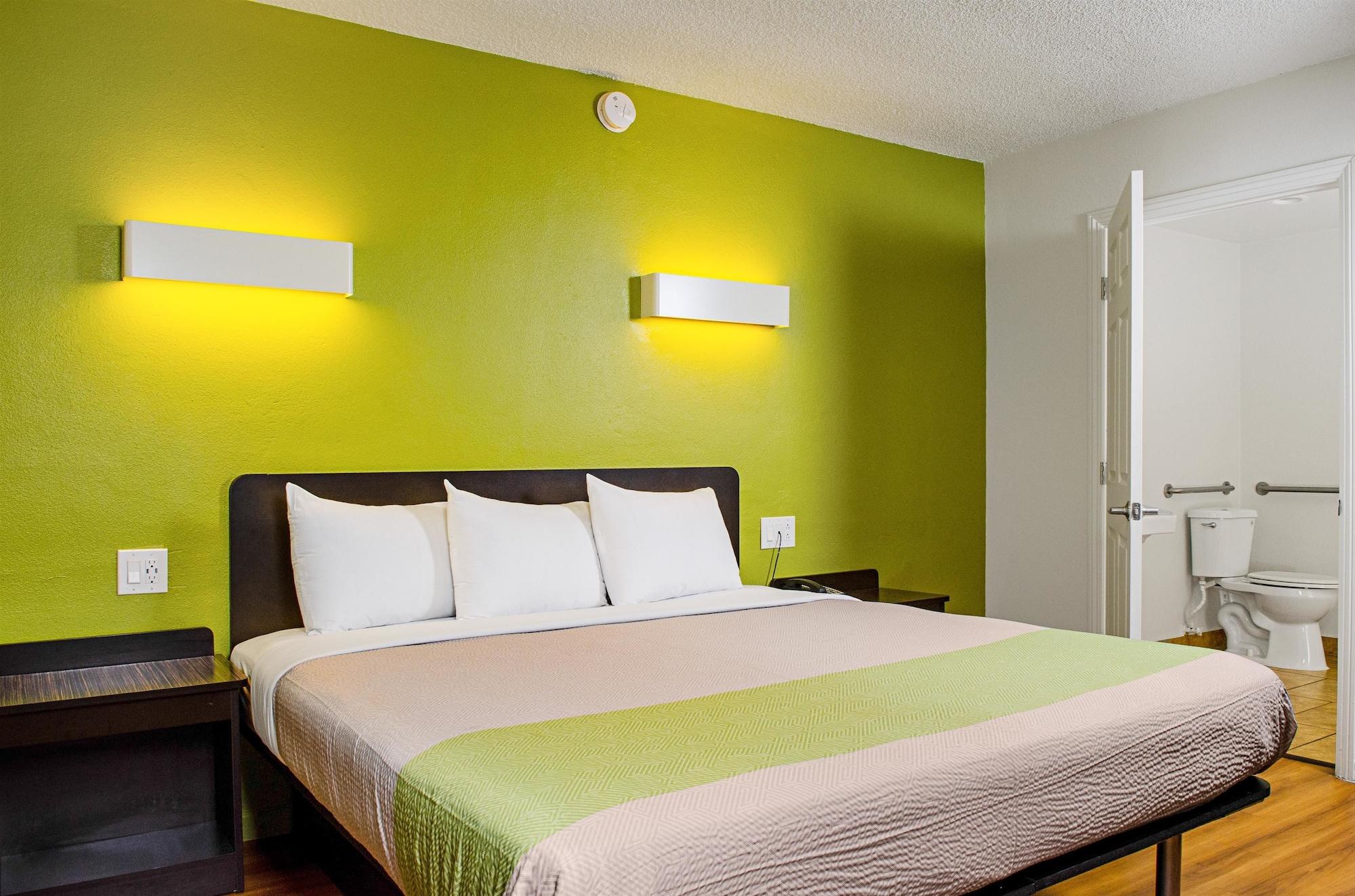 Motel 6-Modesto, Ca - Downtown Екстериор снимка