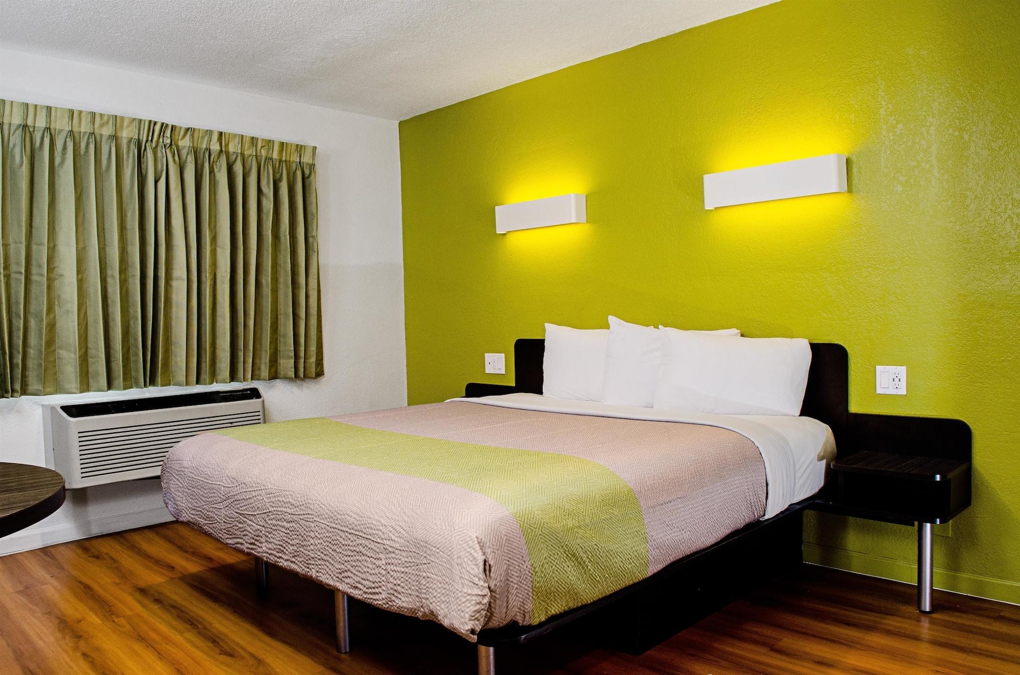 Motel 6-Modesto, Ca - Downtown Екстериор снимка