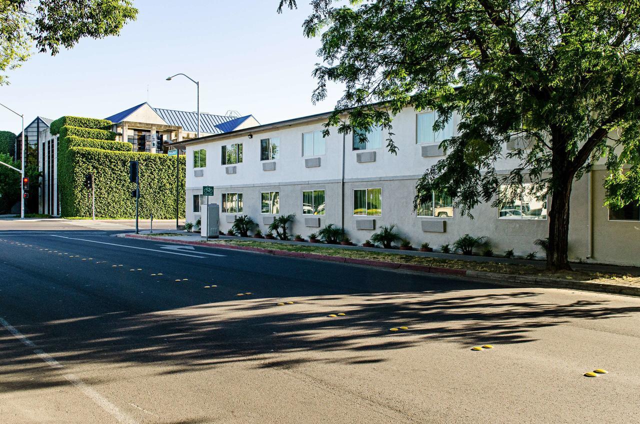 Motel 6-Modesto, Ca - Downtown Екстериор снимка