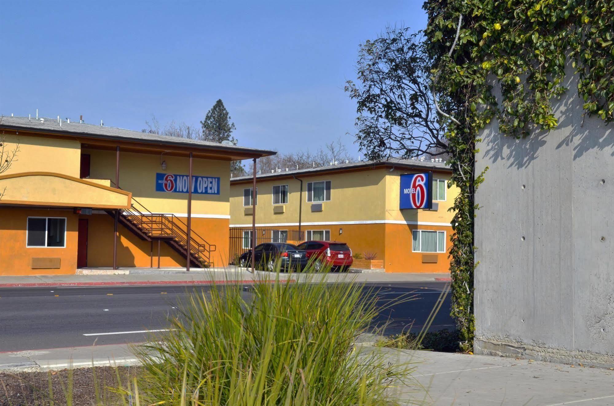 Motel 6-Modesto, Ca - Downtown Екстериор снимка