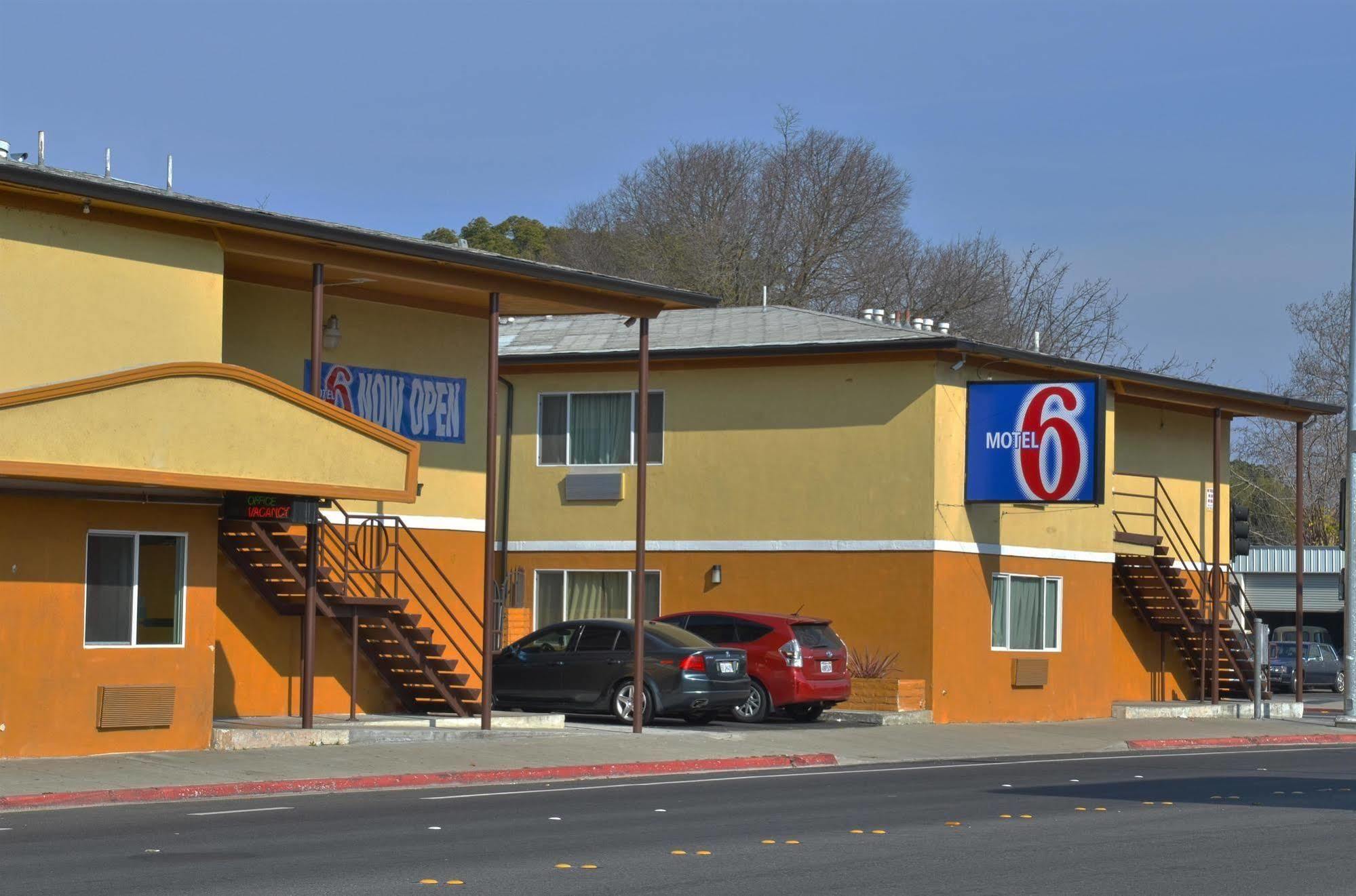 Motel 6-Modesto, Ca - Downtown Екстериор снимка