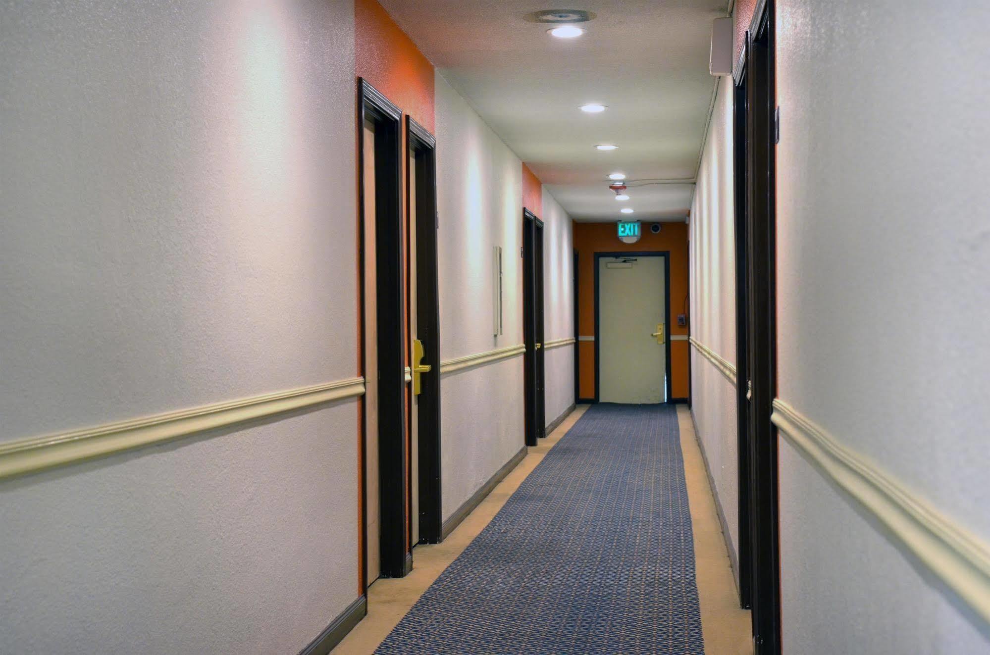 Motel 6-Modesto, Ca - Downtown Екстериор снимка